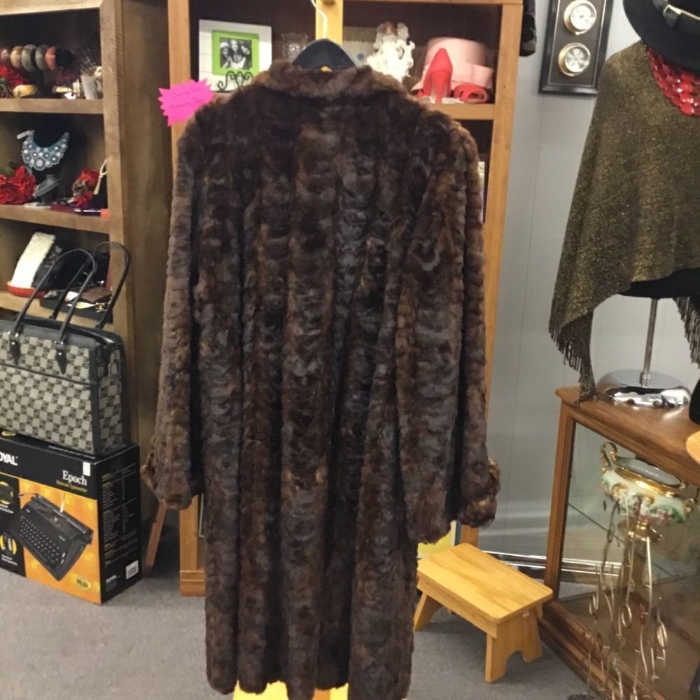 Vintage Lindbergh Fur Coatbrowntones View 2